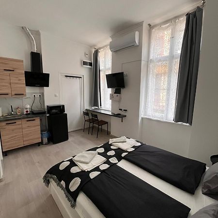 Mano Studios Budapest I Luaran gambar